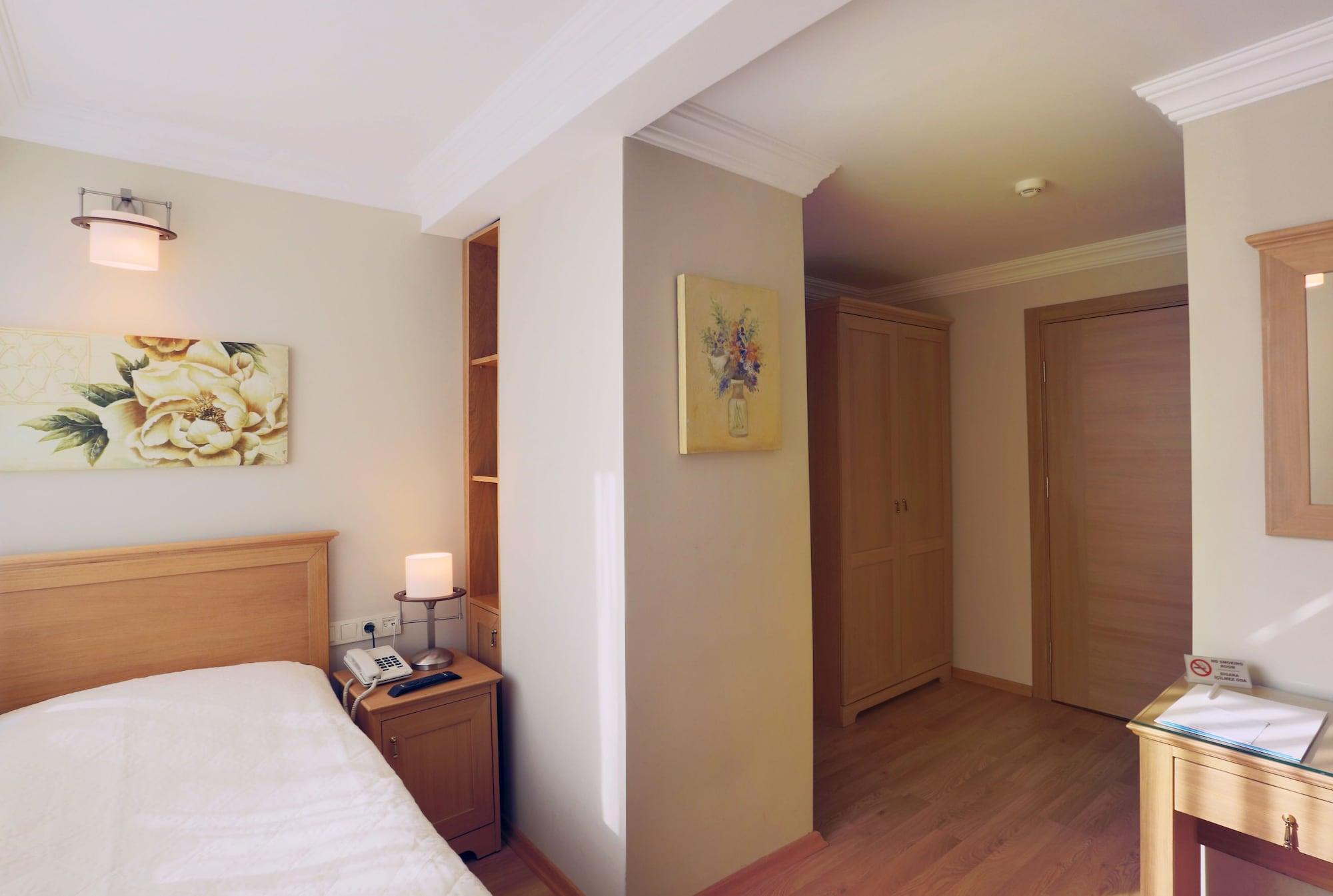 Hotel Expocity Istanbul Bagian luar foto